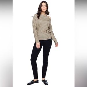 ILTM Ladies Size Large NWT Kengingtop Plaid Top